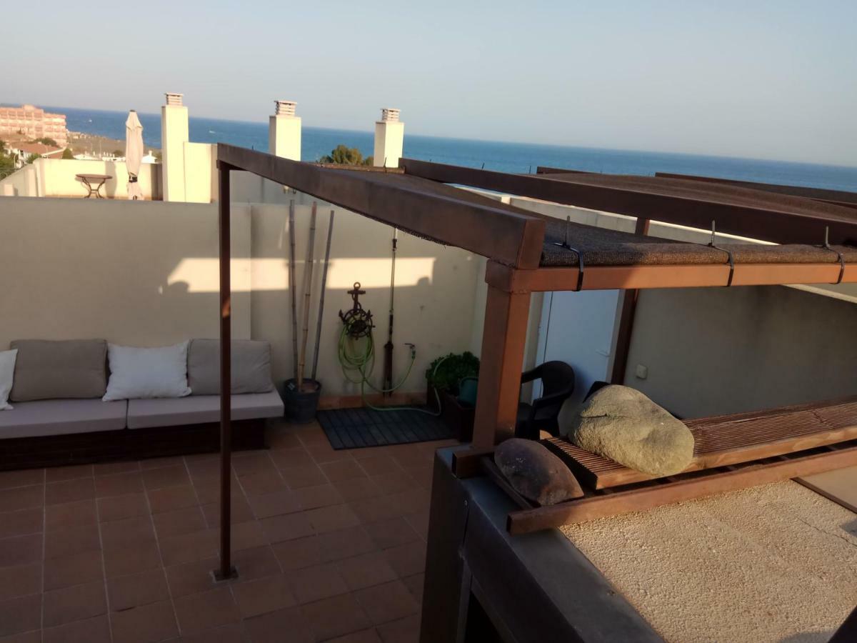 Precioso ático en Torre de Benagalbón a 20 metros del mar. Torre de Benagalbon Exterior foto